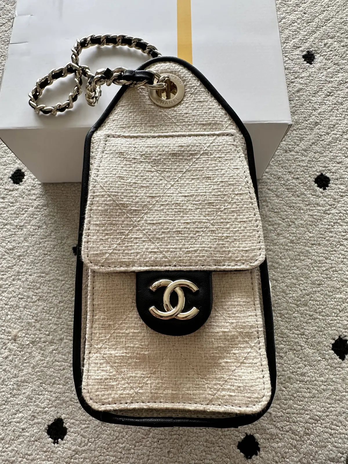 Chanel Style Gold Leather Bags Lookbook Reference image 3