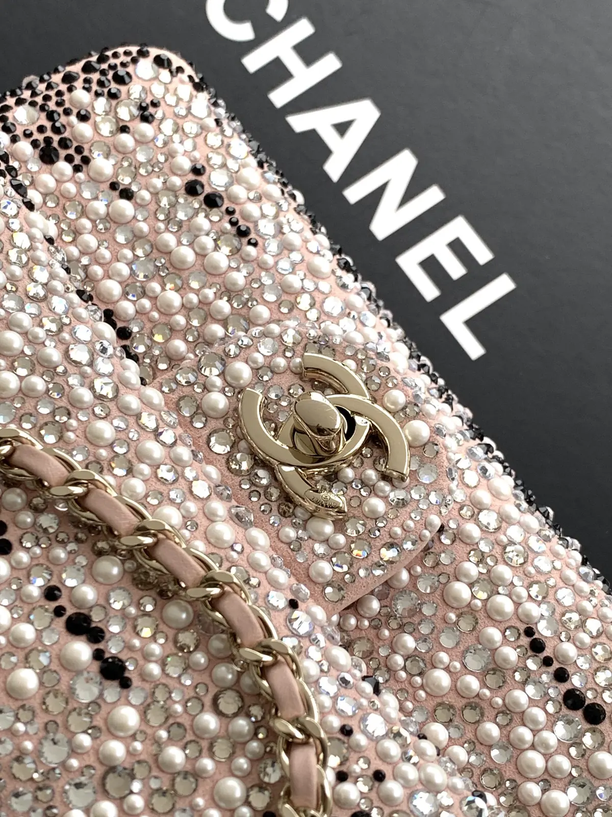 Chanel Style Grey Chain Bag Lookbook Reference image 5