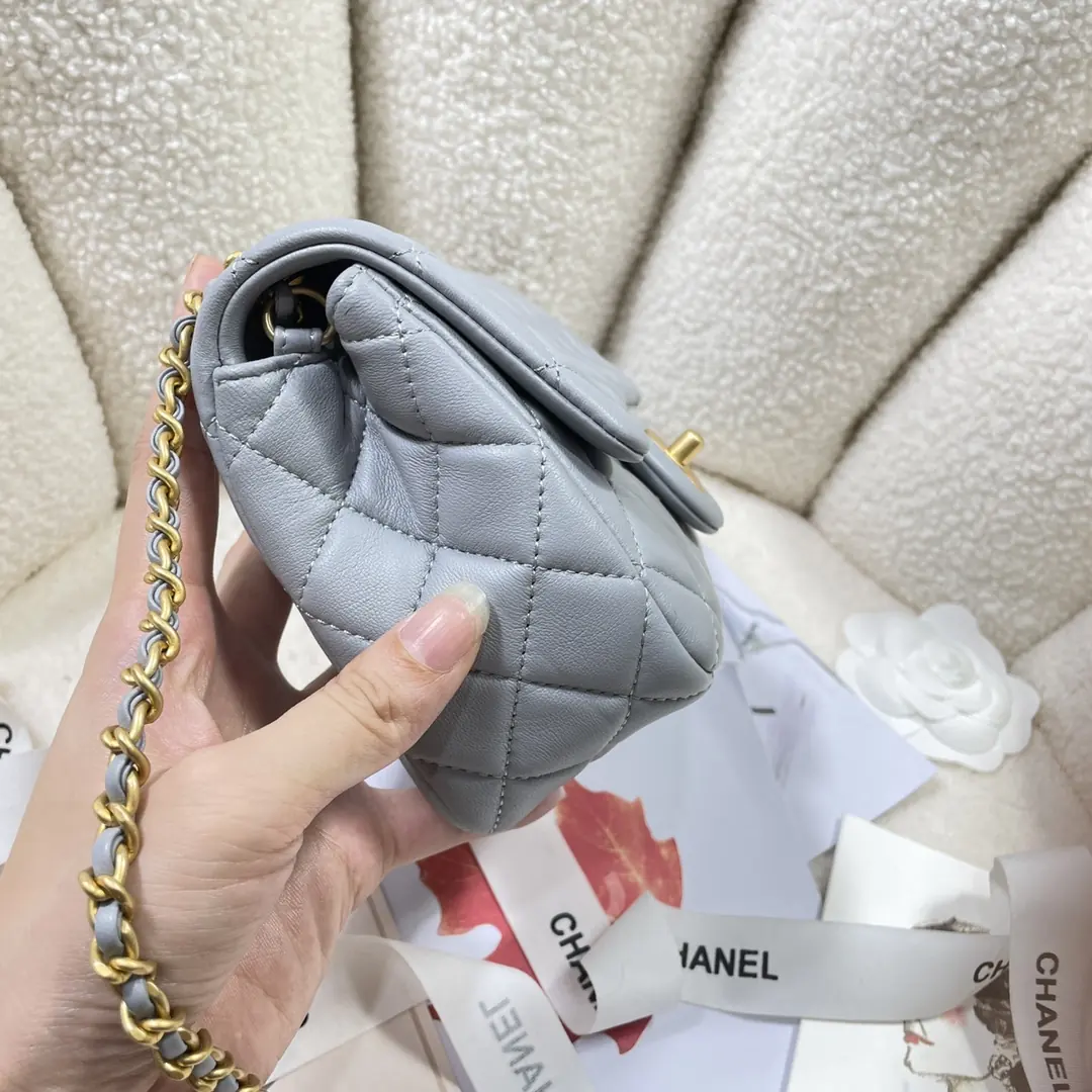 Chanel Style Grey Shoulder Bag Lookbook Reference image 3