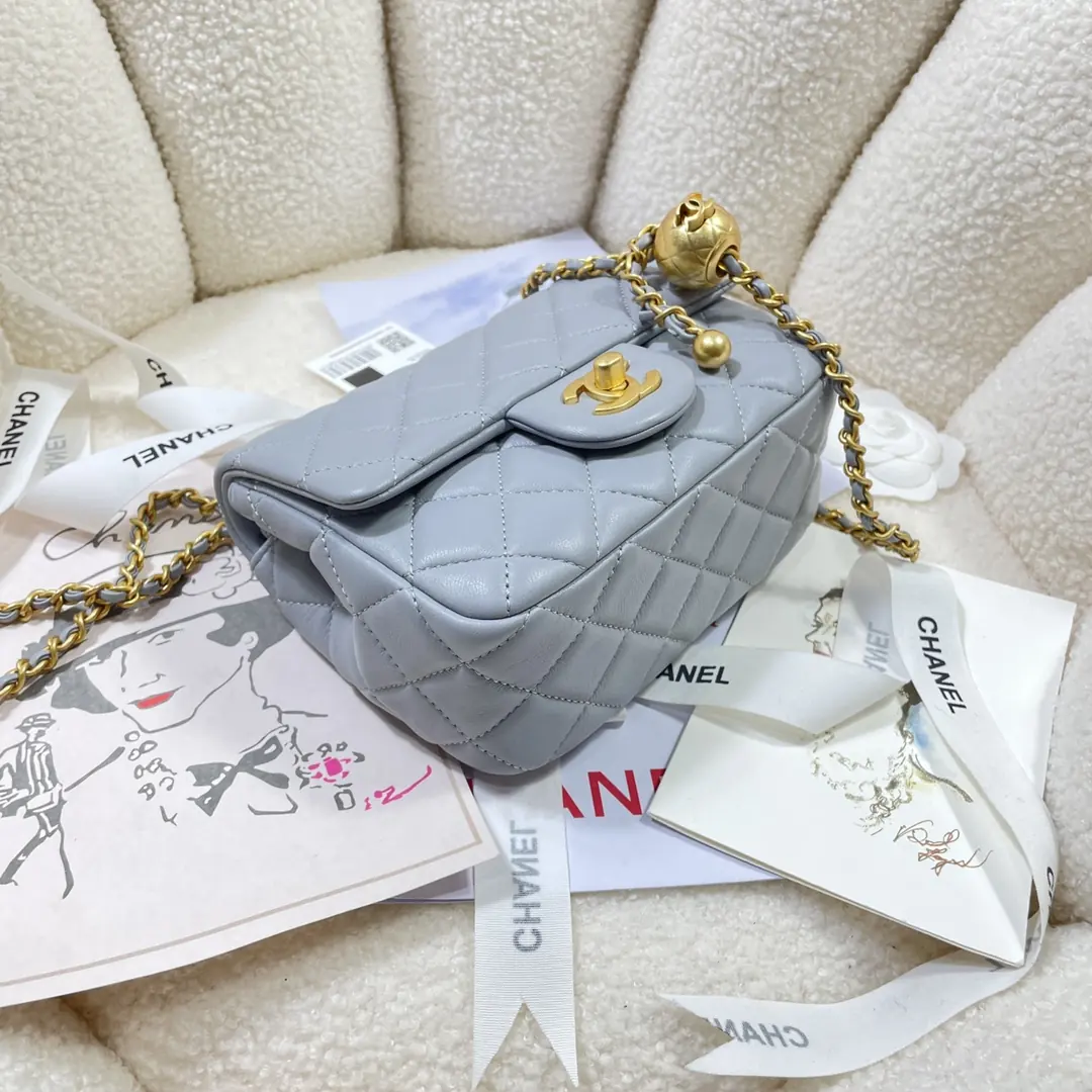Chanel Style Grey Shoulder Bag Lookbook Reference image 4