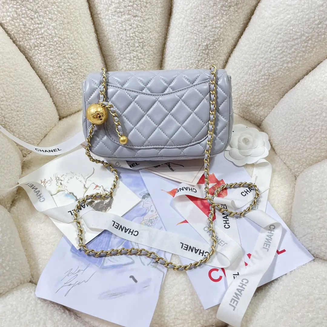 Chanel Style Grey Shoulder Bag Lookbook Reference image 2
