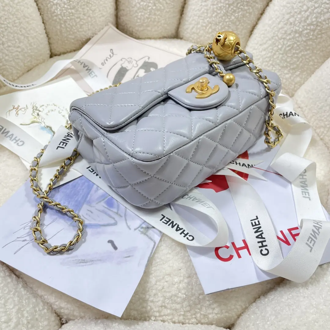 Chanel Style Grey Shoulder Bag Lookbook Reference image 4