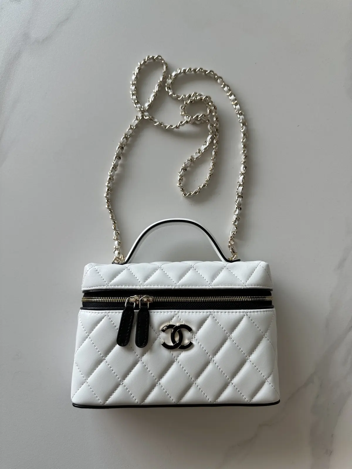 Chanel Leather Bag Lookbook Bags Bag detail image 1 from source 786005