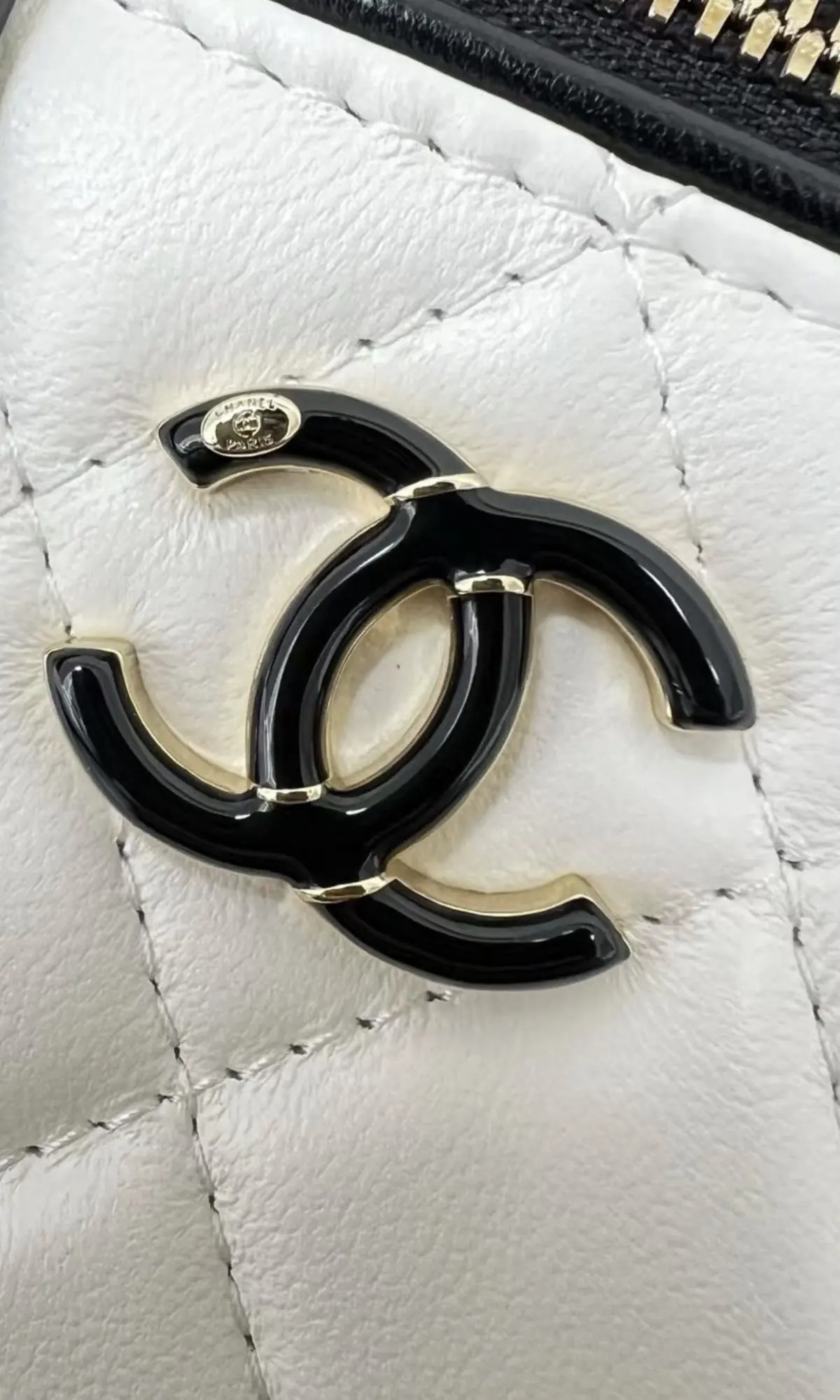 Chanel Leather Bag Lookbook Bags Bag detail image 3 from source 786005