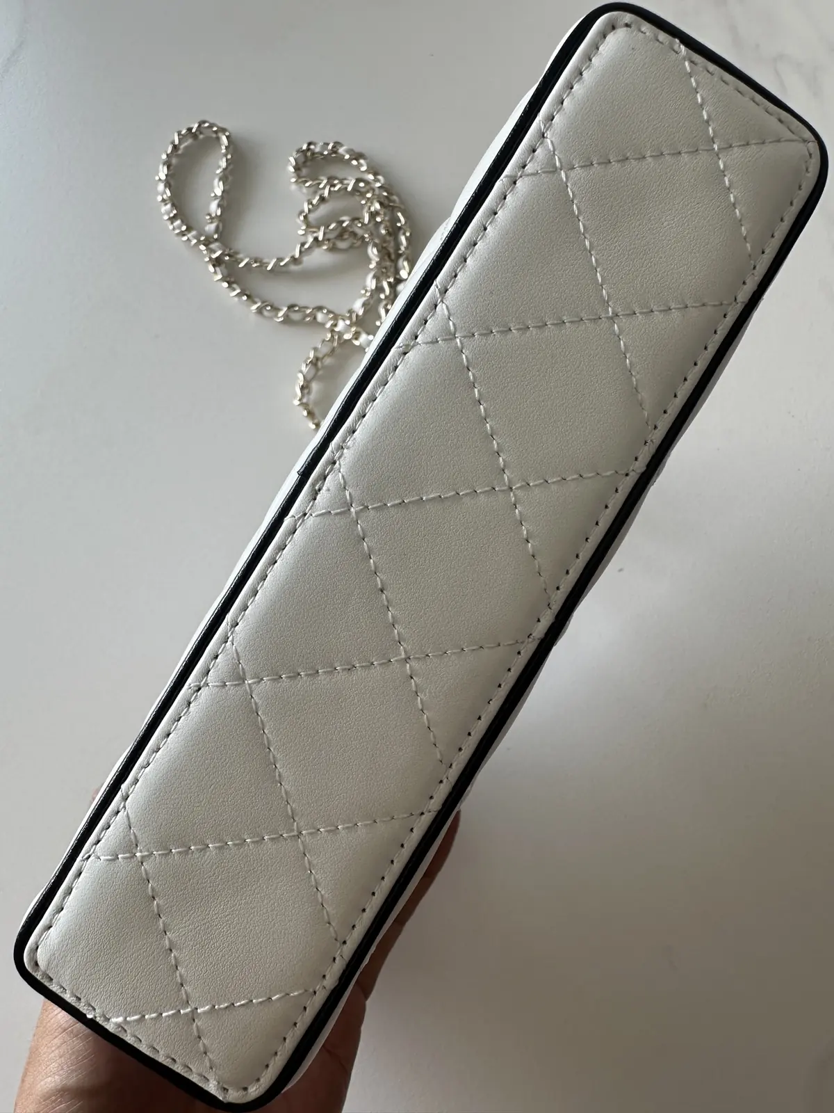 Chanel Leather Bag Lookbook Bags Bag detail image 5 from source 786005