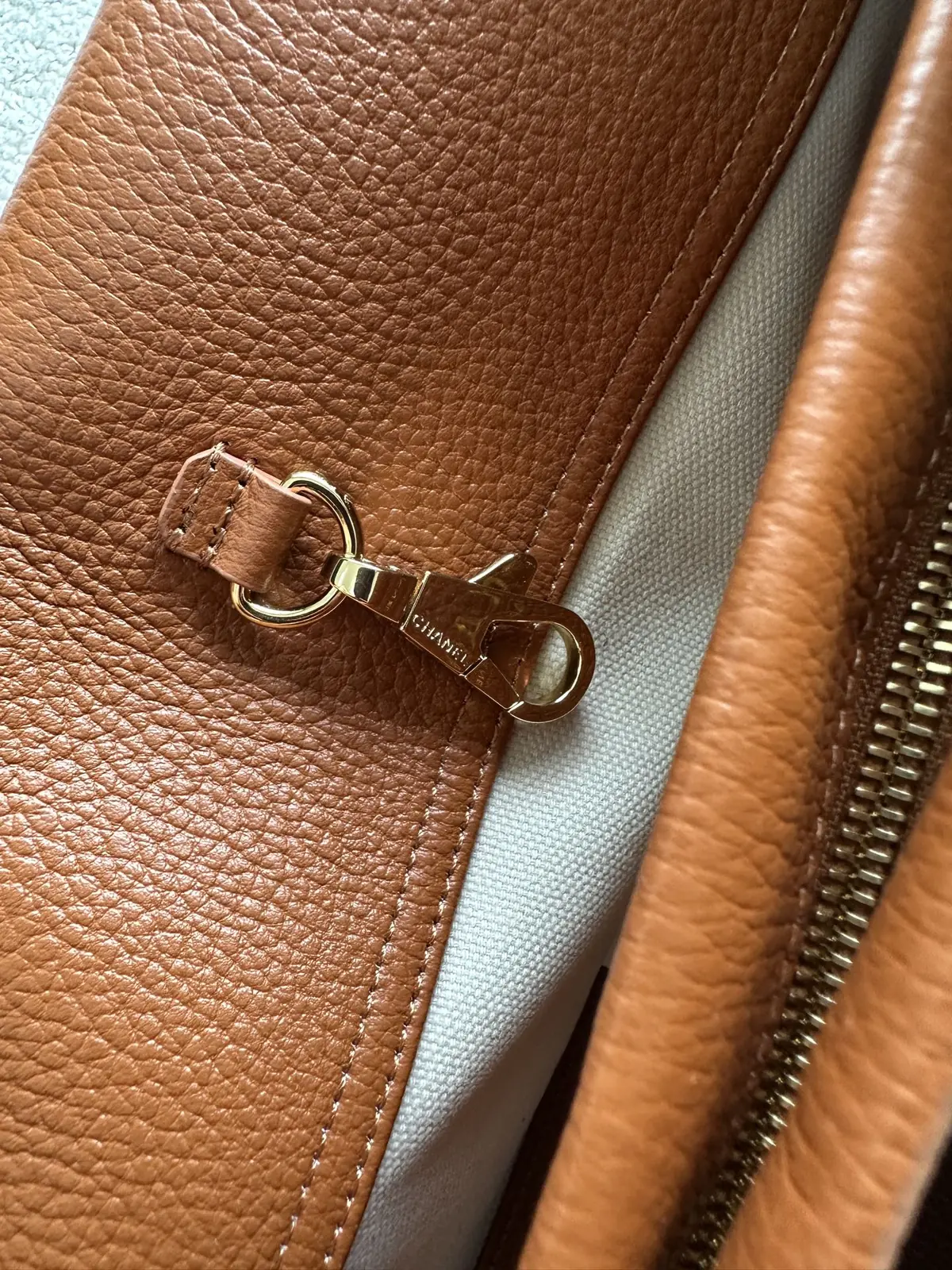 Chanel Leather Bag Lookbook Bags Bag detail image 8 from source 786007
