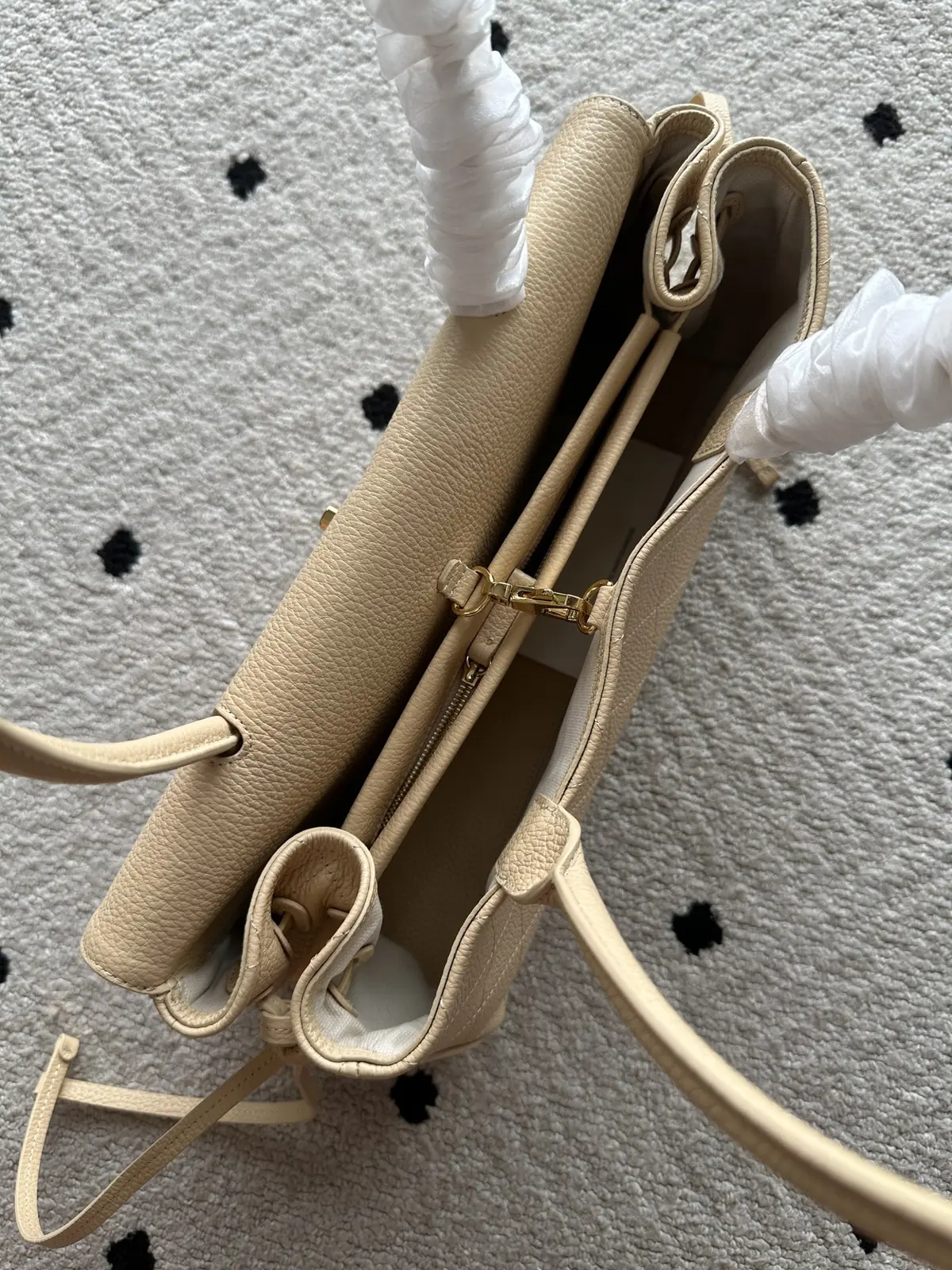 Chanel Leather Bag Lookbook Bags Bag detail image 6 from source 786008