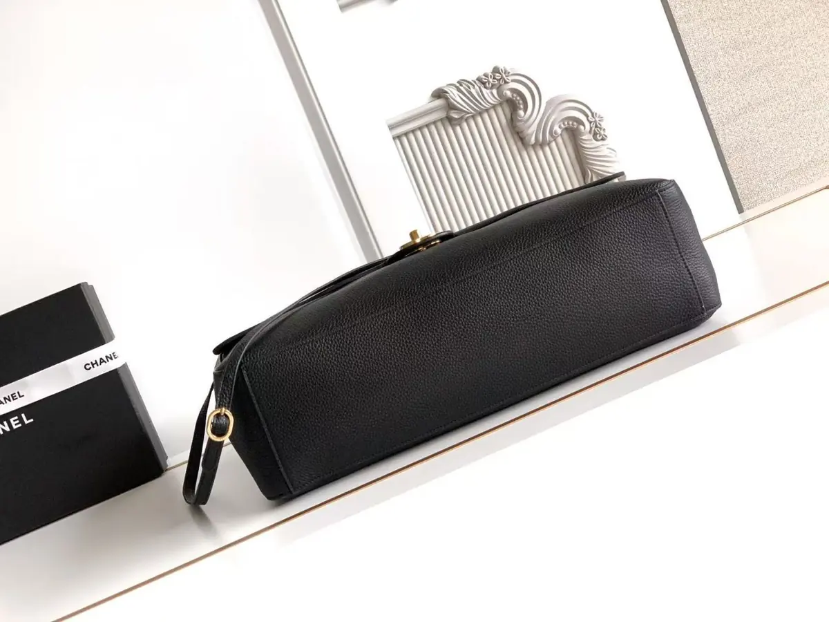 Chanel Style Leather Bag style reference detail image 5 from source 786274