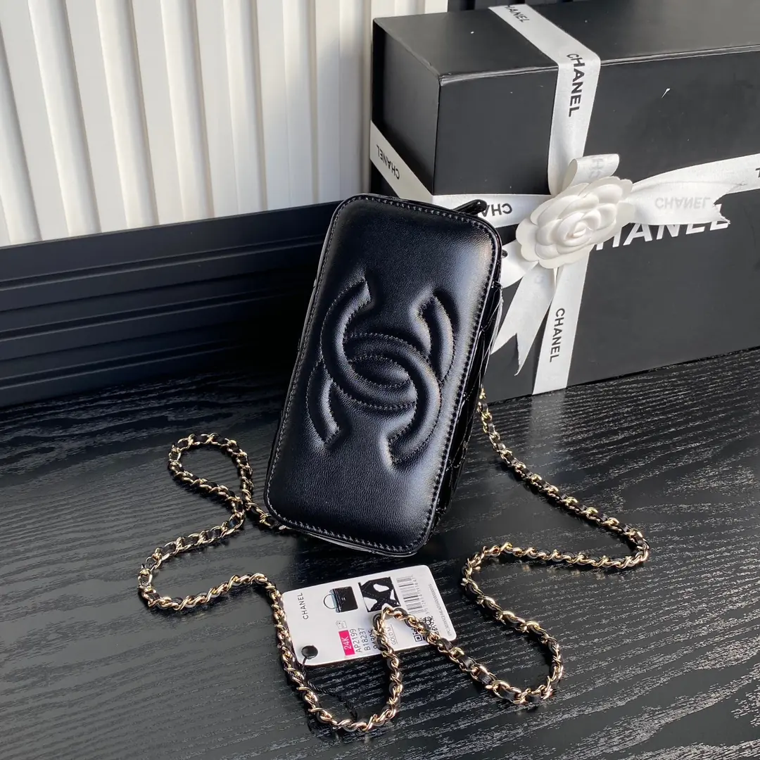 Chanel Style Leather Chain Bag Lookbook Reference image 6