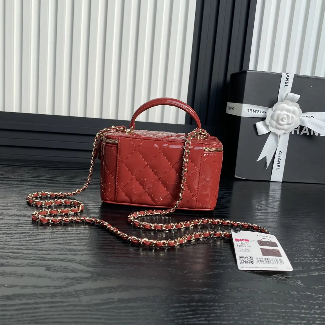 Chanel Style Leather Chain Bag Lookbook Reference image 2