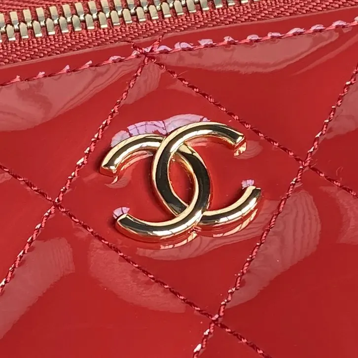 Chanel Style Leather Chain Bag Lookbook Reference image 3