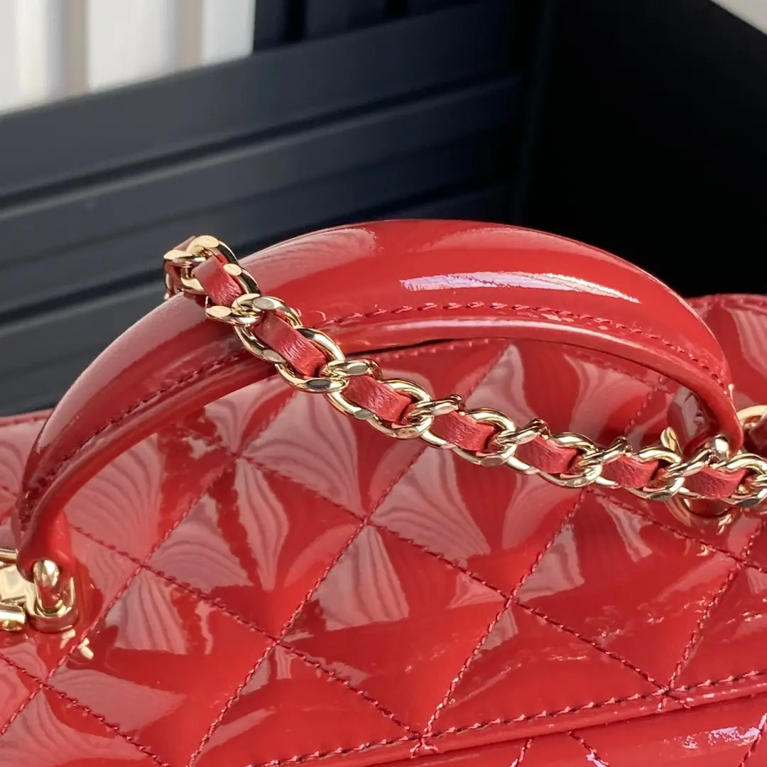 Chanel Style Leather Chain Bag Lookbook Reference image 4