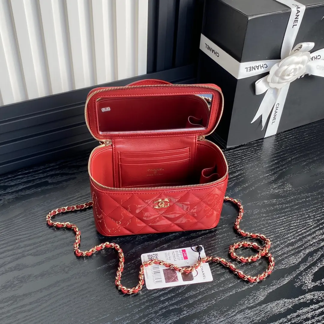 Chanel Style Leather Chain Bag Lookbook Reference image 6