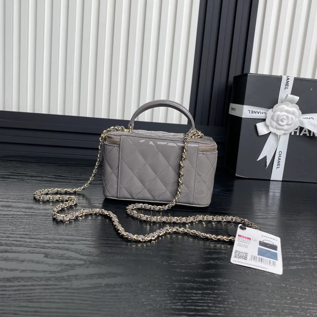 Chanel Style Leather Chain Bag Lookbook Reference image 2