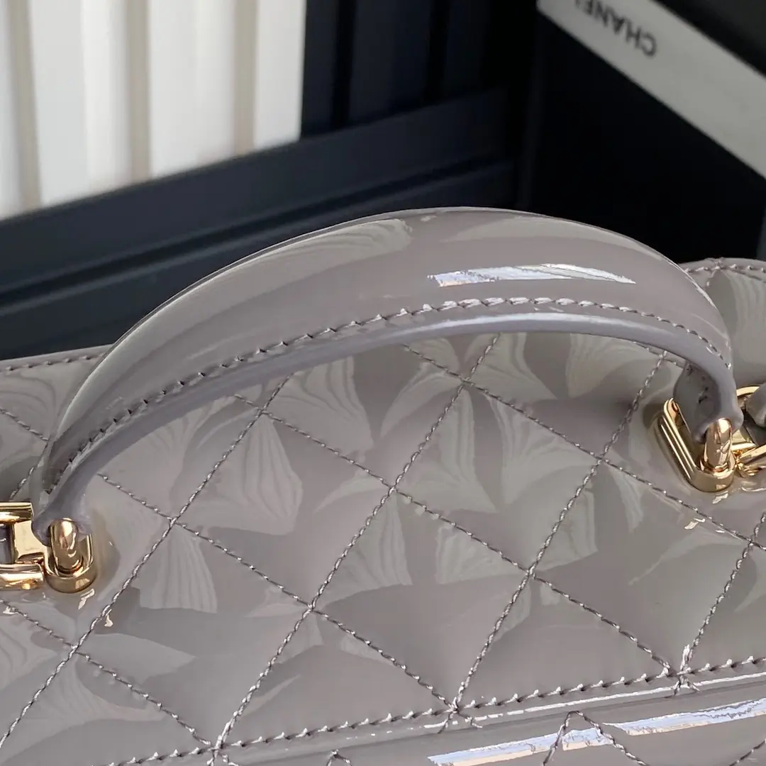 Chanel Style Leather Chain Bag Lookbook Reference image 4