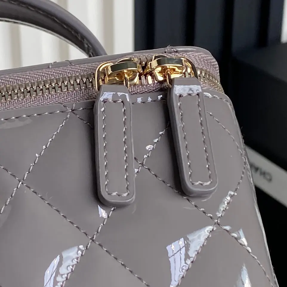 Chanel Style Leather Chain Bag Lookbook Reference image 5