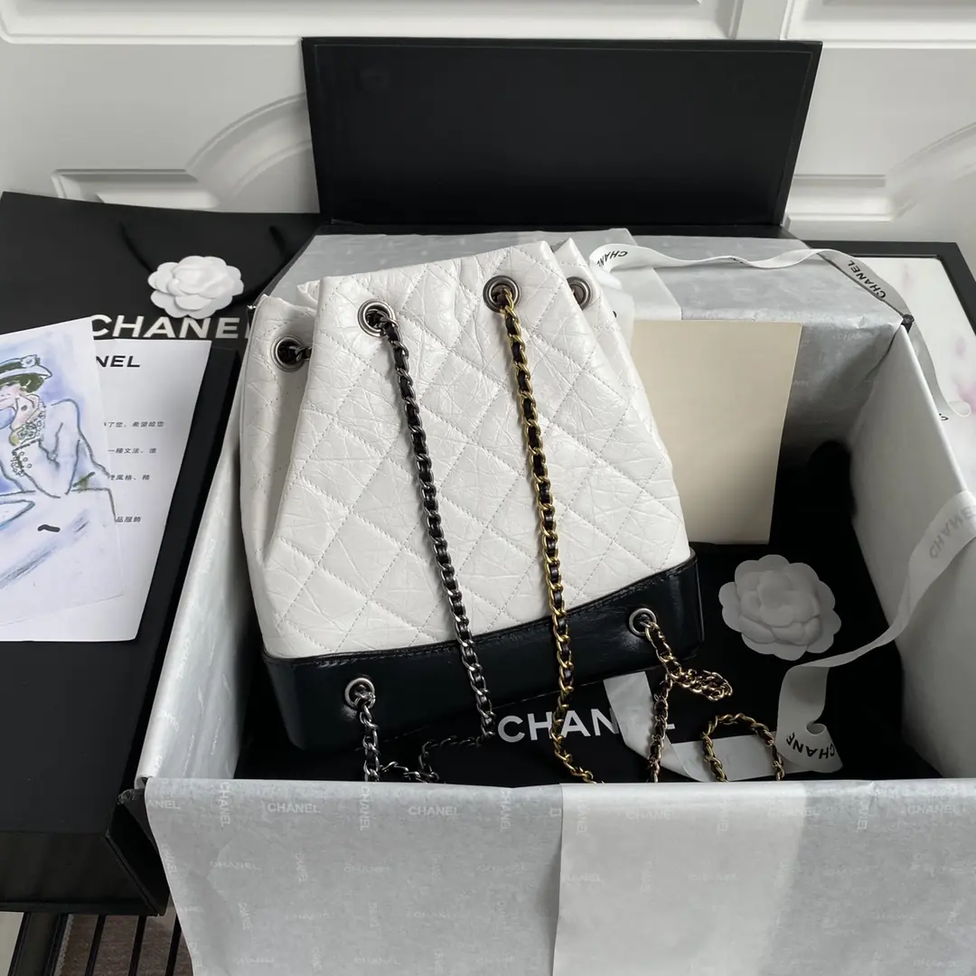 Chanel Style Leather Chain Bag Lookbook Reference image 2