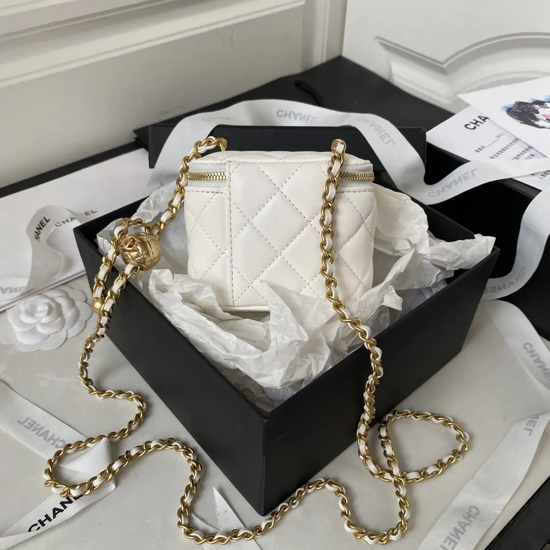 Chanel Style Leather Chain Bag Lookbook Reference image 2