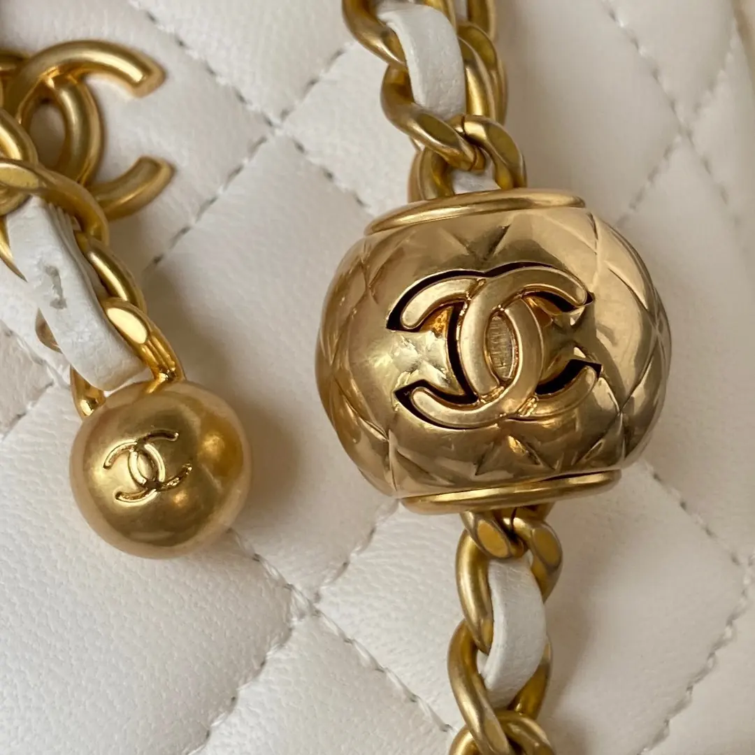 Chanel Style Leather Chain Bag Lookbook Reference image 4