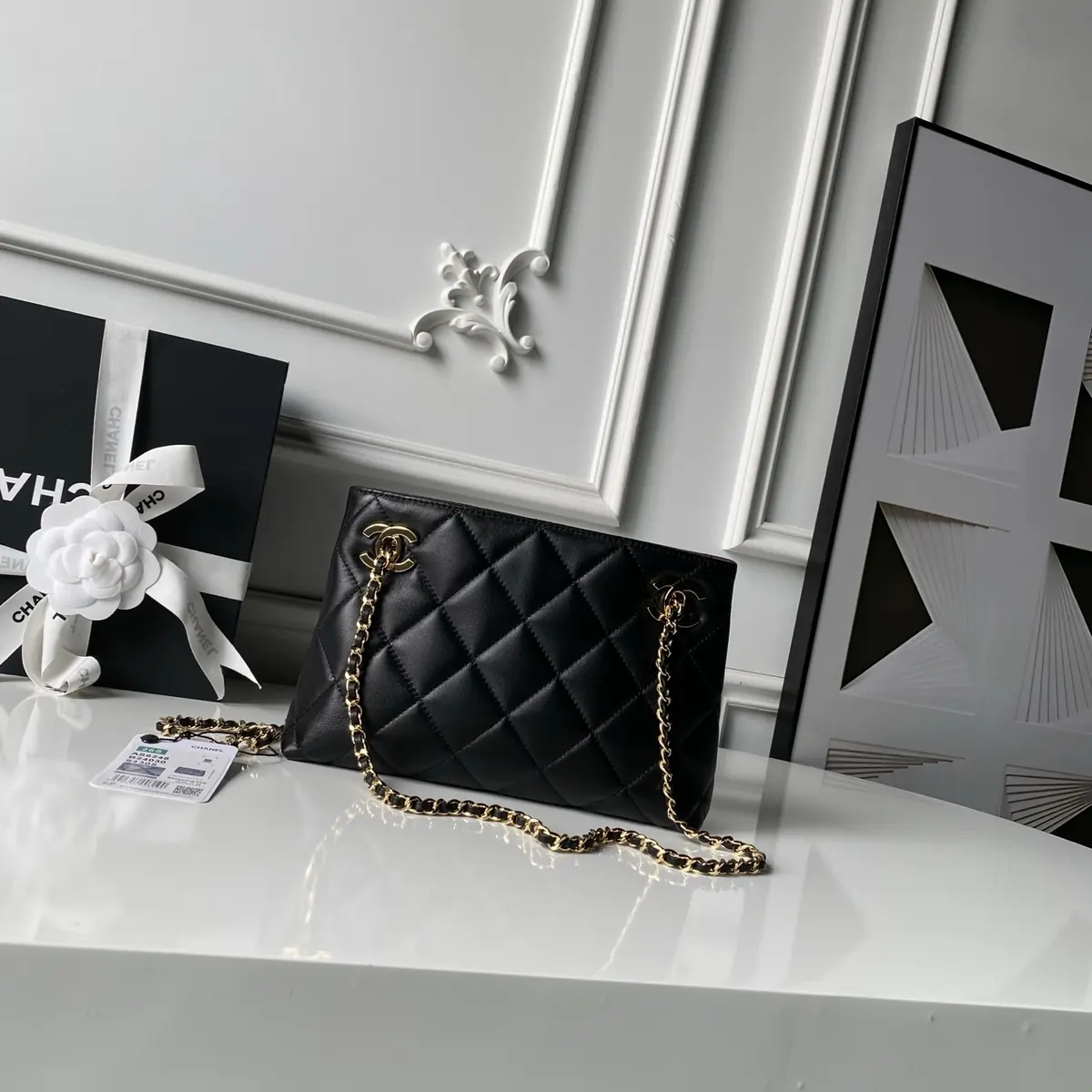 Chanel Style Leather Crossbody Bag Lookbook Reference image 2