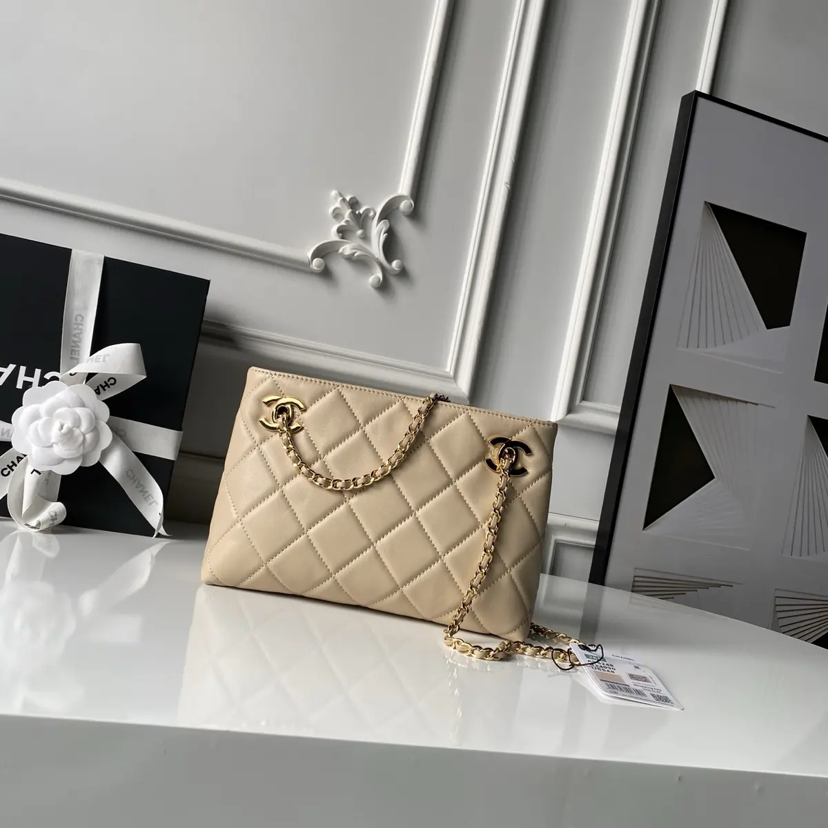 Chanel Style Leather Crossbody Bag Lookbook Reference image 1
