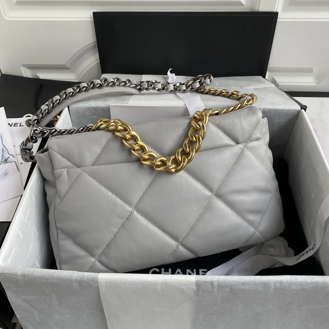 Chanel Style Leather Crossbody Bag Lookbook Reference image 2