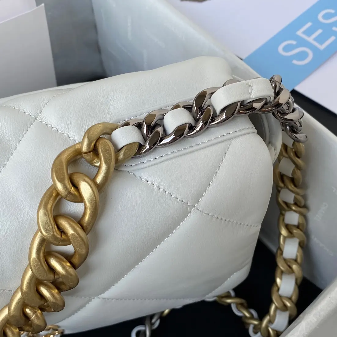 Chanel Style Leather Crossbody Bag Lookbook Reference image 2
