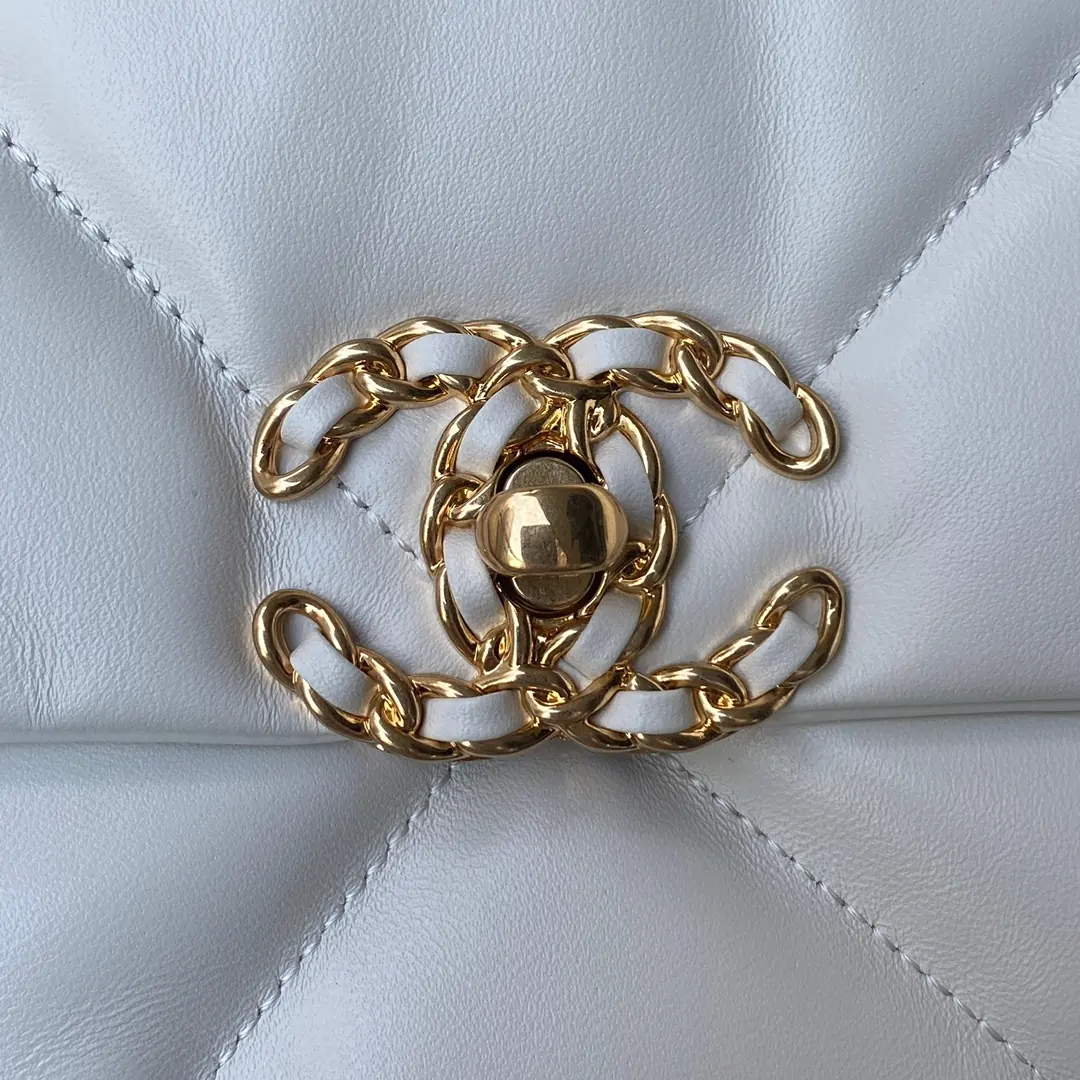 Chanel Style Leather Crossbody Bag Lookbook Reference image 5