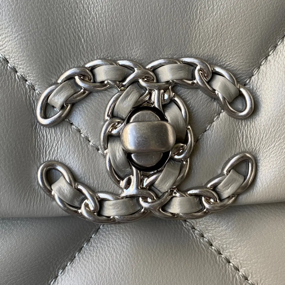 Chanel Style Leather Crossbody Bag Lookbook Reference image 2