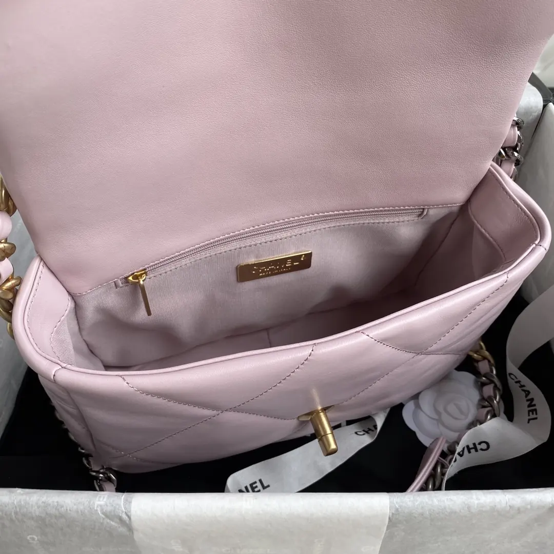 Chanel Style Leather Crossbody Bag Lookbook Reference image 6