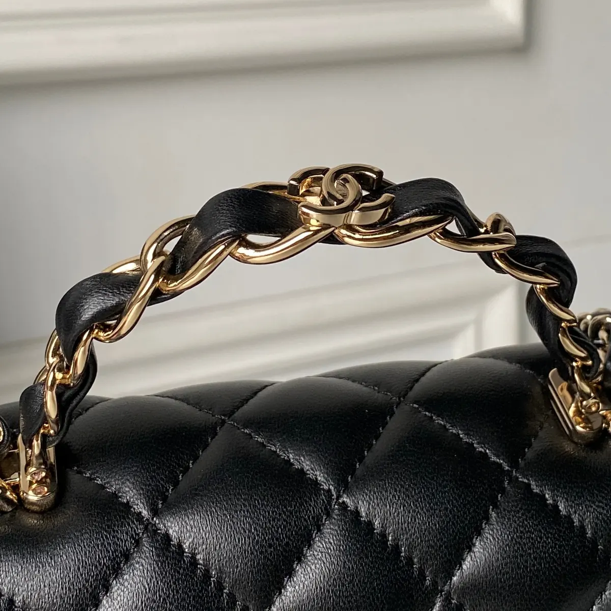 Chanel Style Leather Crossbody Bag Lookbook Reference image 4
