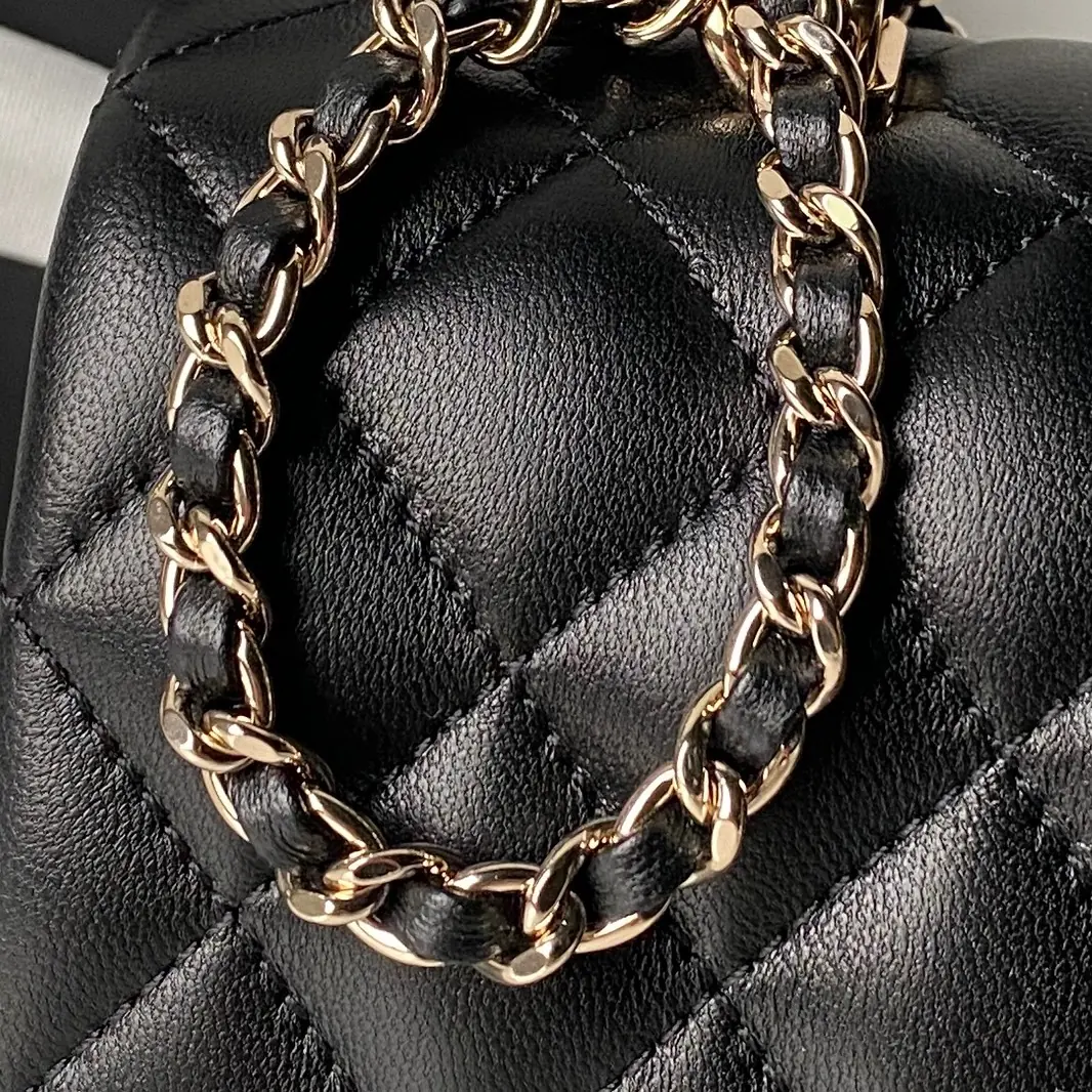 Chanel Style Leather Crossbody Bag Lookbook Reference image 5