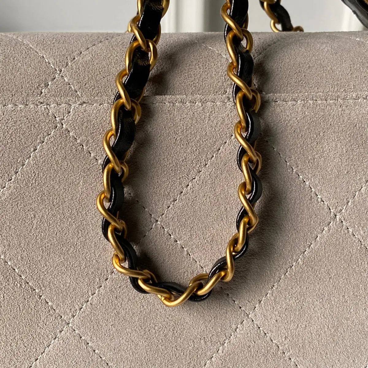 Chanel Style Leather Hobo Bag Bags Hobo Bag detail image 5 from source 764372