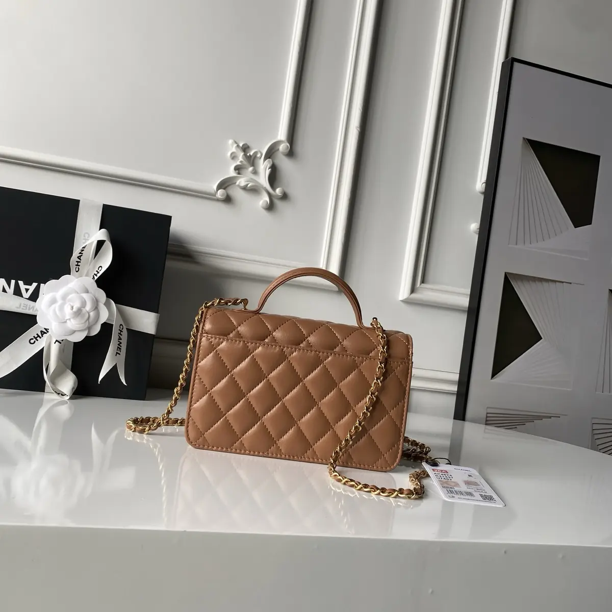 Chanel Style Leather Messenger Bag Bags Messenger Bag detail image 2 from source 764386