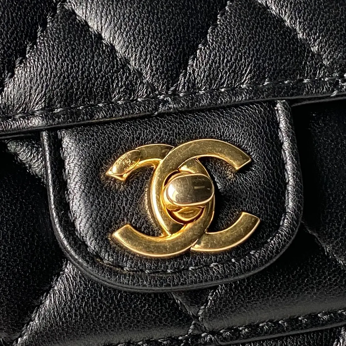 Chanel Style Leather Messenger Bag Bags Messenger Bag detail image 3 from source 764387