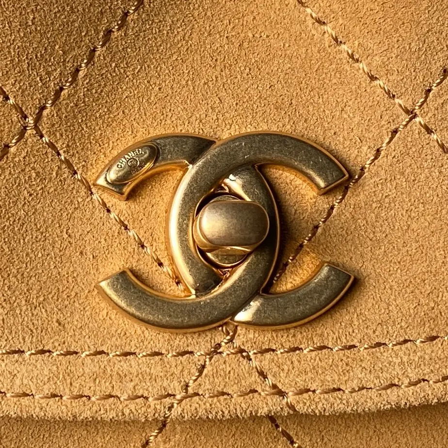 Chanel Style Leather Messenger Bag Bags Messenger Bag detail image 3 from source 764388
