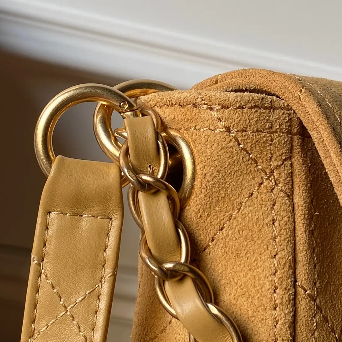 Chanel Style Leather Messenger Bag Bags Messenger Bag detail image 4 from source 764388