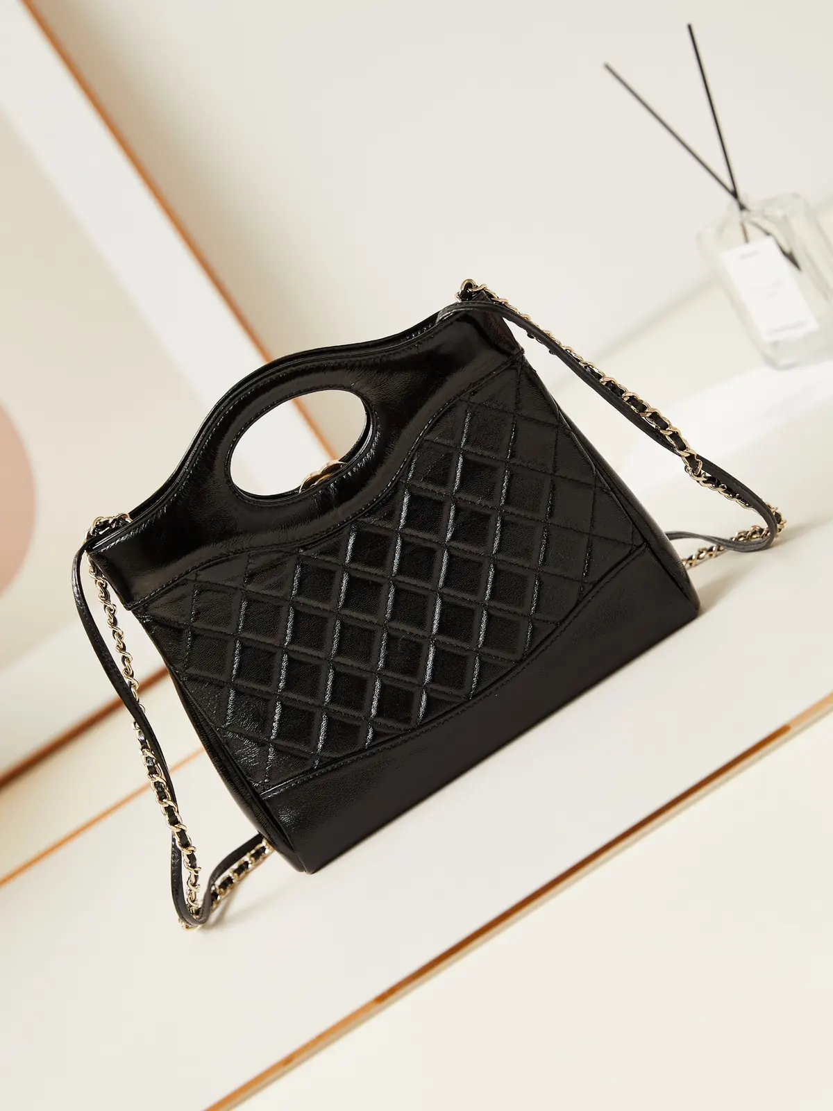 Chanel Style Leather Shoulder Bag Lookbook Reference image 4