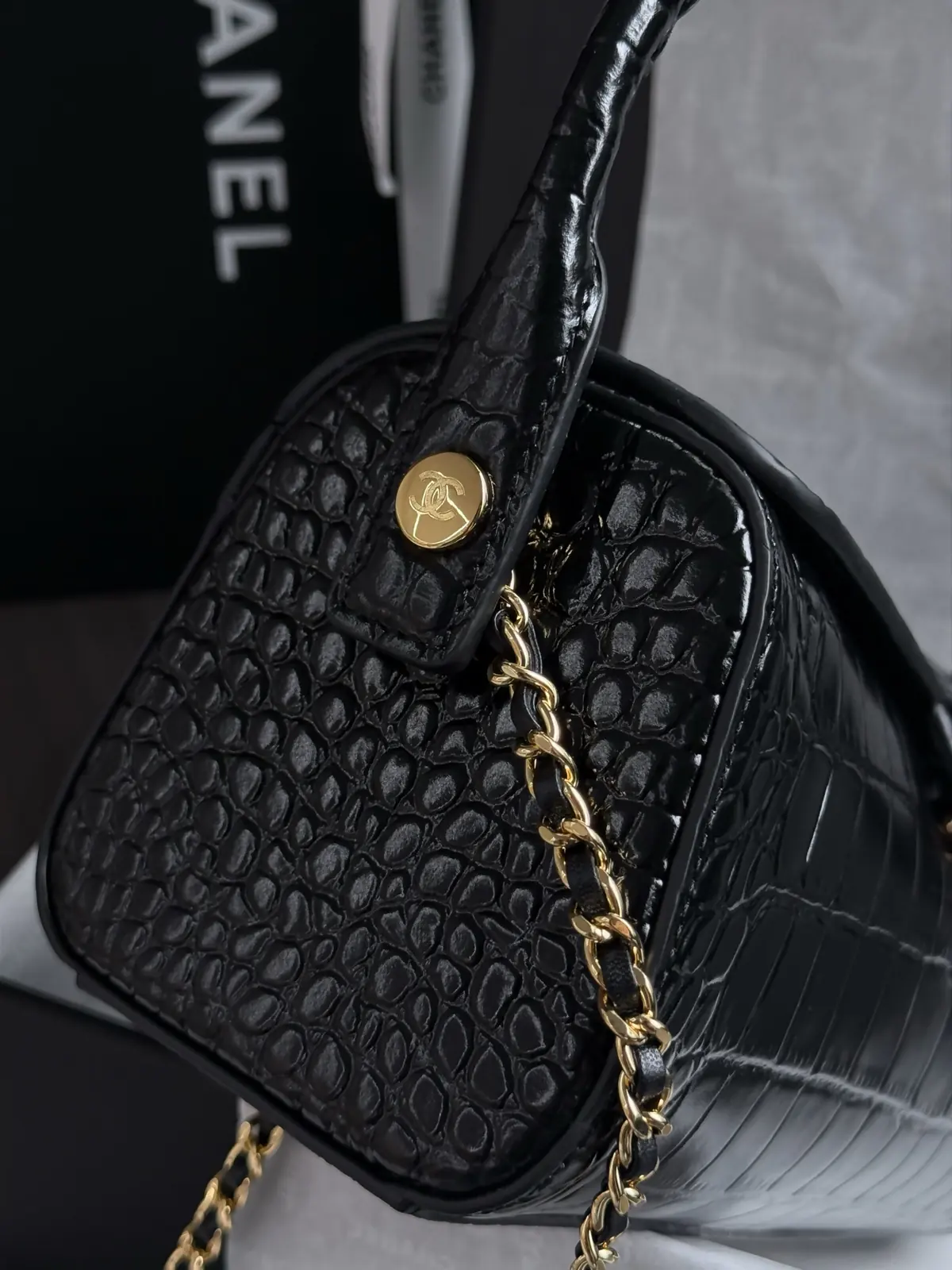Chanel Style Leather Shoulder Bag style reference detail image 6 from source 786278