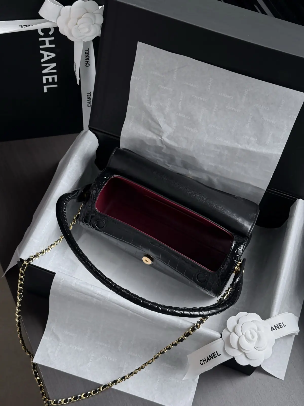 Chanel Style Leather Shoulder Bag style reference detail image 7 from source 786278
