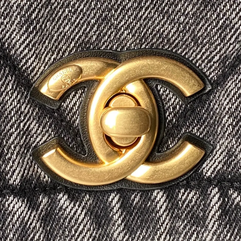 Chanel Style Leather Tote Bag Bags Tote Bag detail image 3 from source 764370