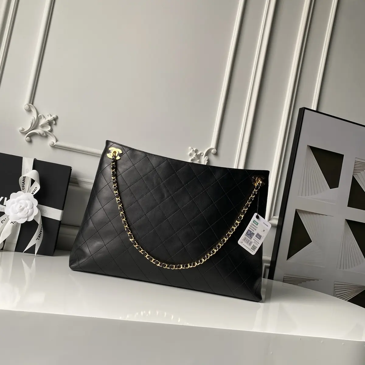 Chanel Style Leather Tote Bag Lookbook Reference image 2