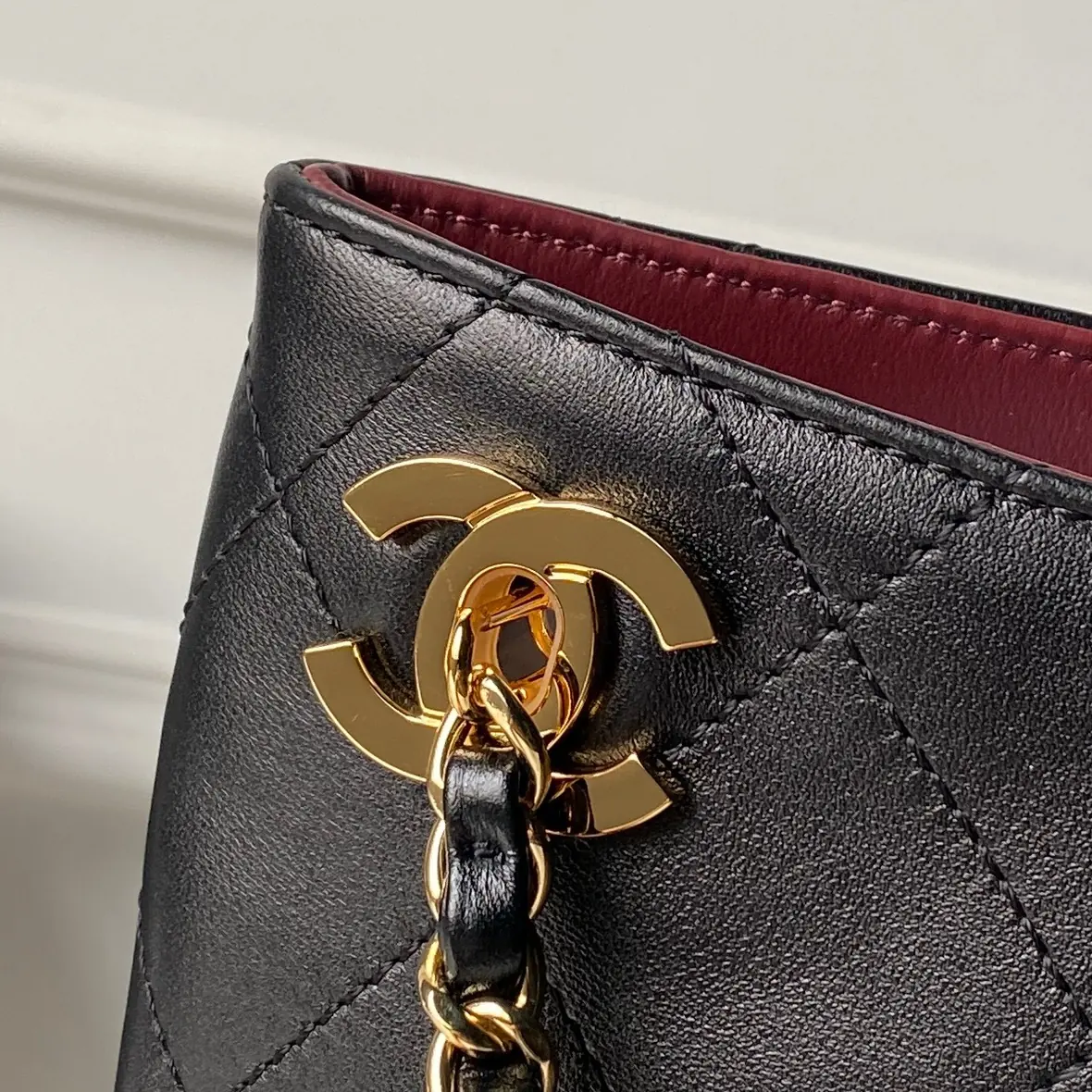 Chanel Style Leather Tote Bag Lookbook Reference image 3