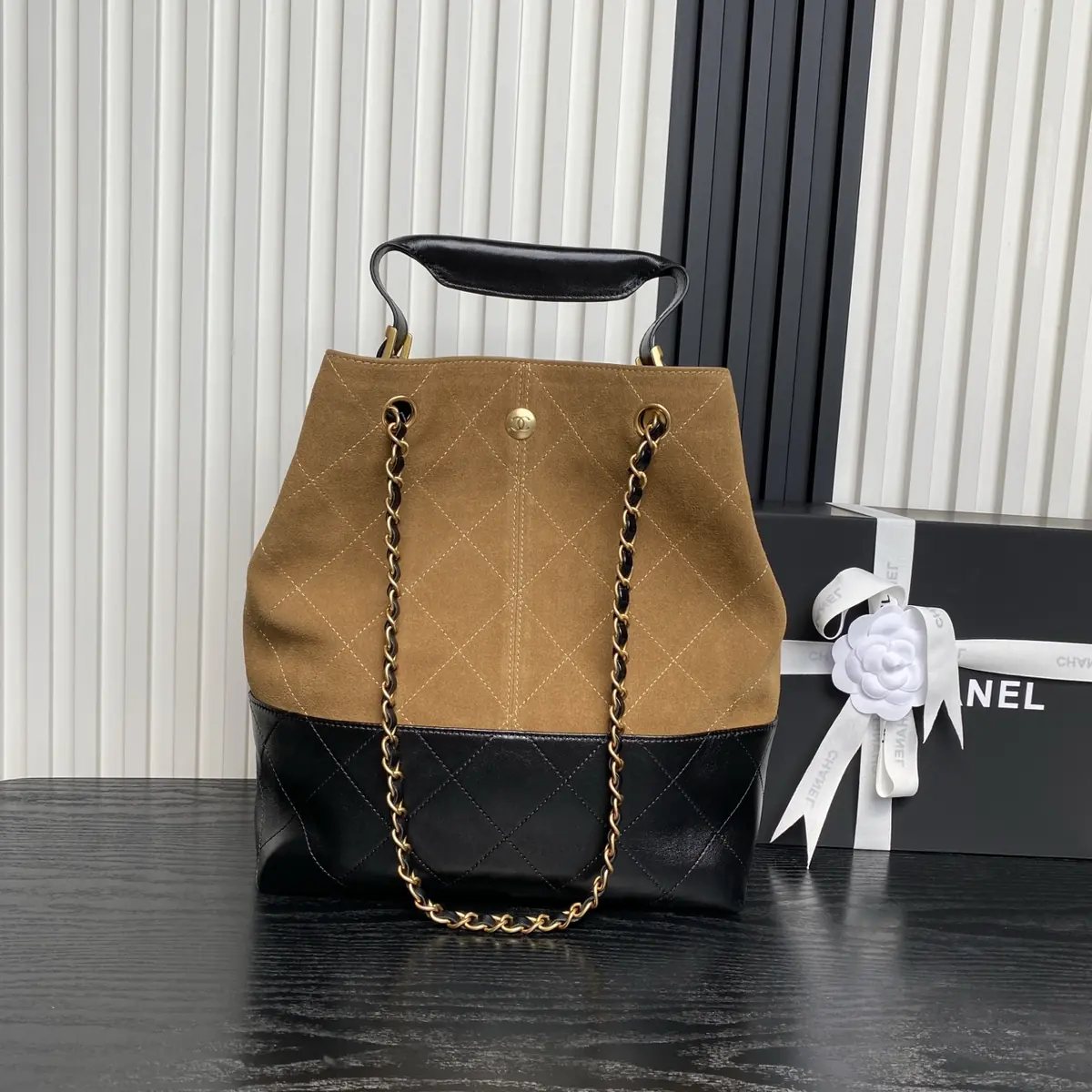Chanel Style Leather Tote Bag Lookbook Reference image 2