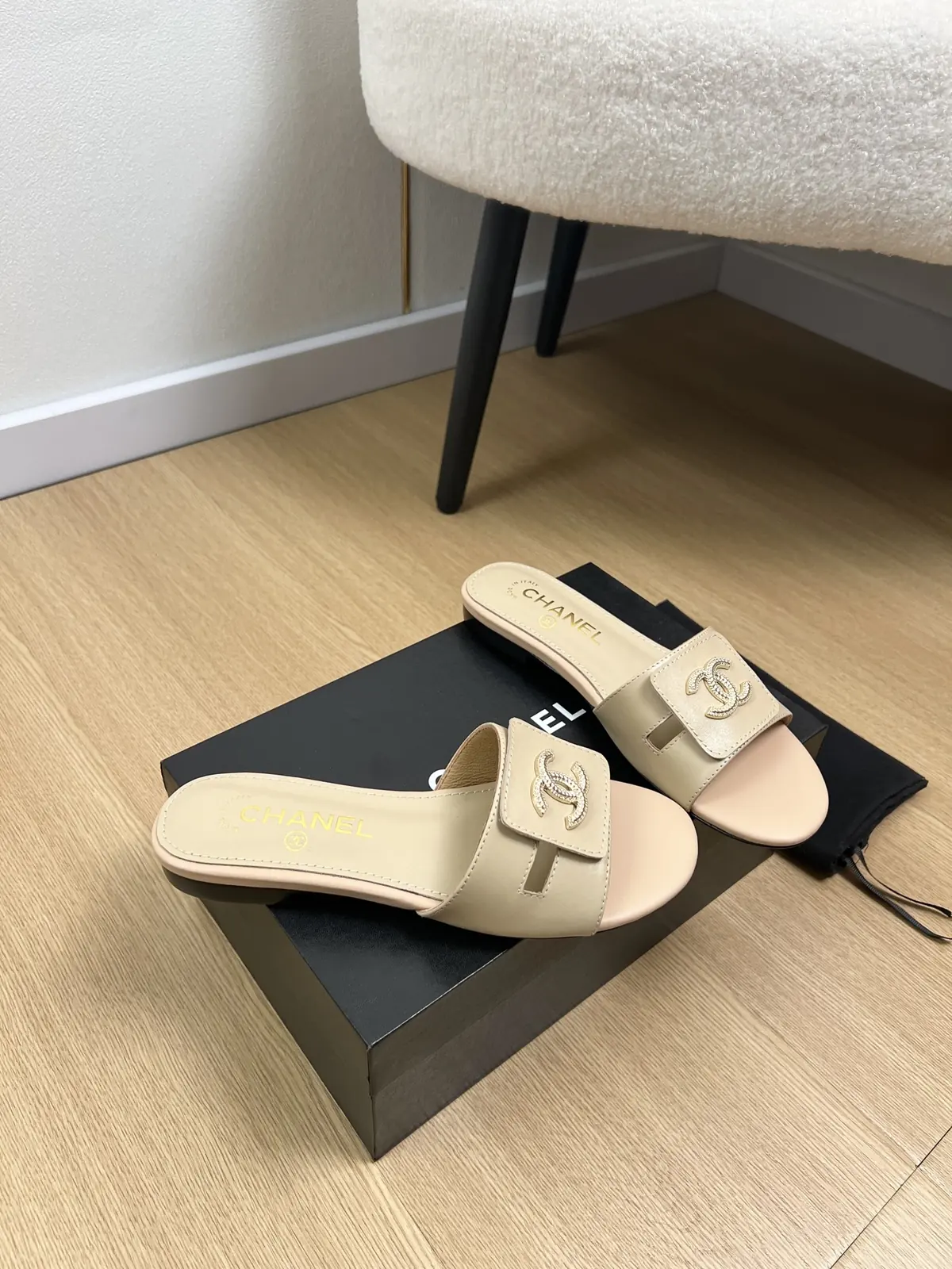 Chanel Style Leather Women's Shoes Lookbook Reference image 3