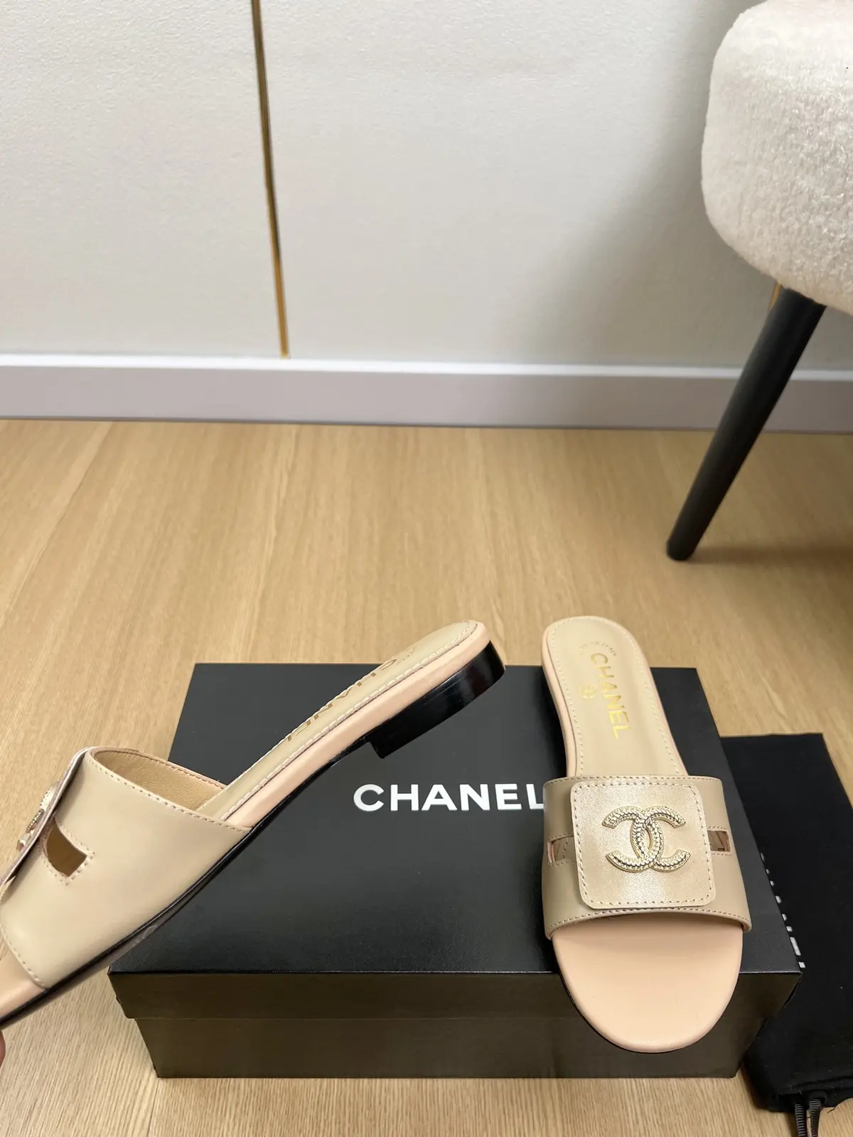 Chanel Style Leather Women's Shoes Lookbook Reference image 6