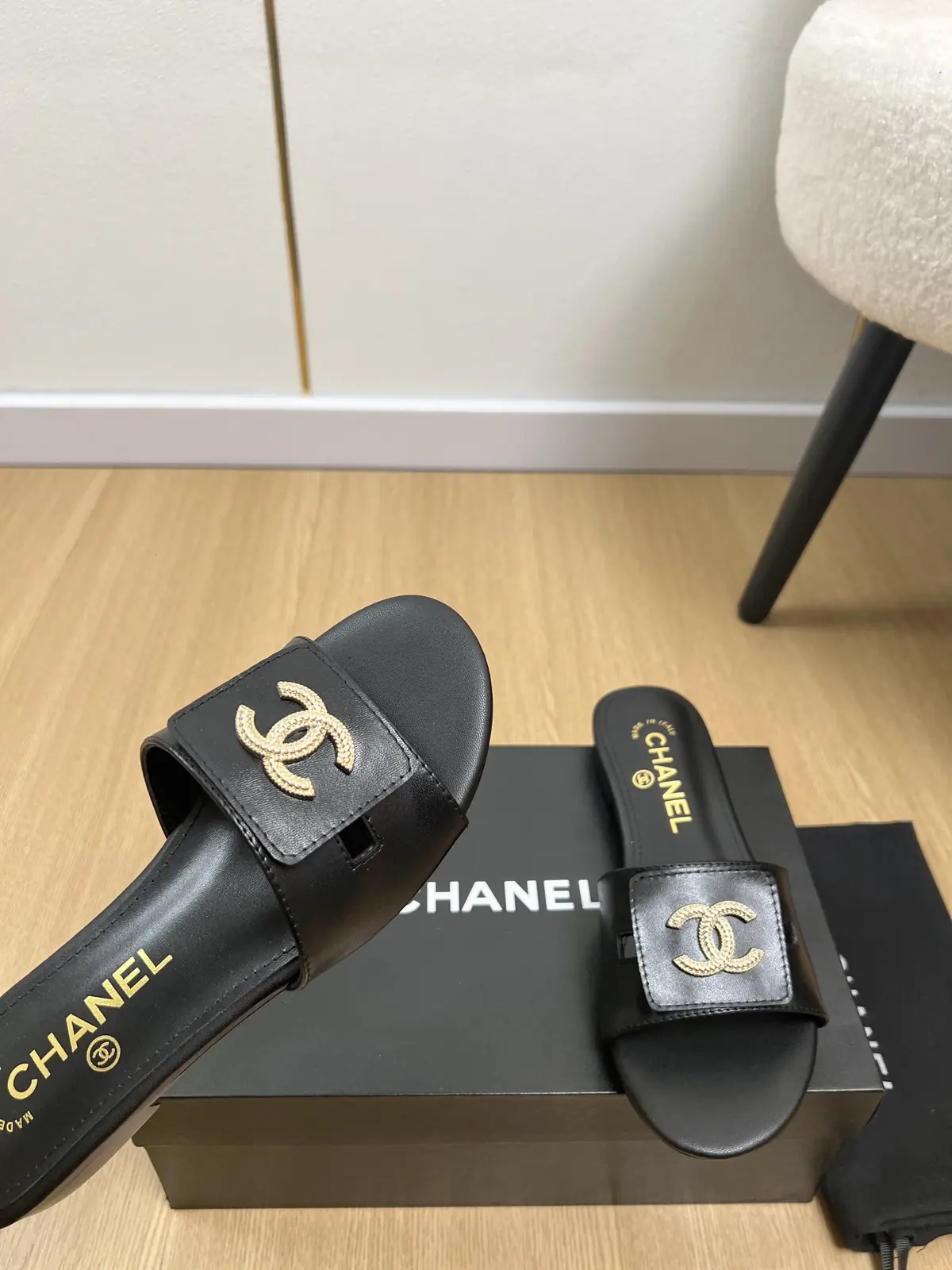 Chanel Style Leather Women's Shoes Lookbook Reference image 5
