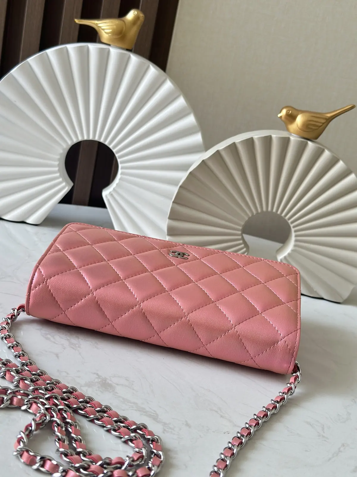 Chanel Style Pink Leather Wallet Lookbook Reference image 3