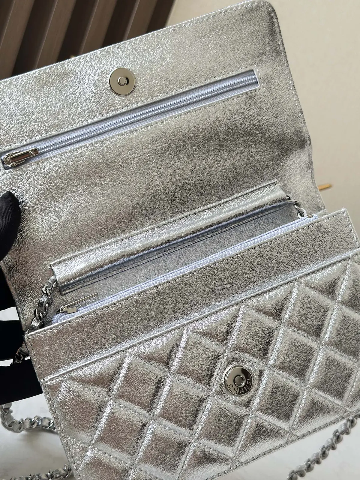 Chanel Style Pink Leather Wallet Lookbook Reference image 6