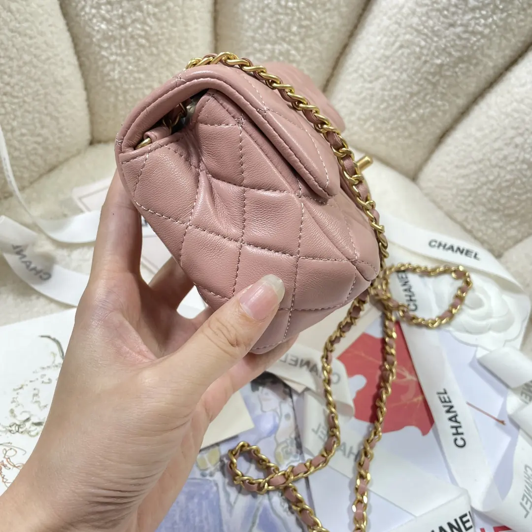 Chanel Style Pink Shoulder Bag Lookbook Reference image 3
